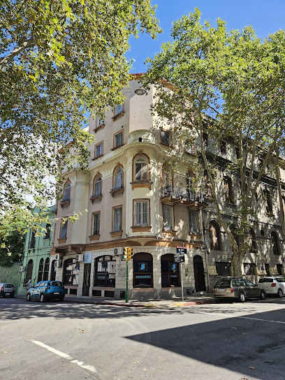 AF1QipOVzy0udeXLdxiFdJr OjgtCWc47beMgMnAImhmw408 h544 k no